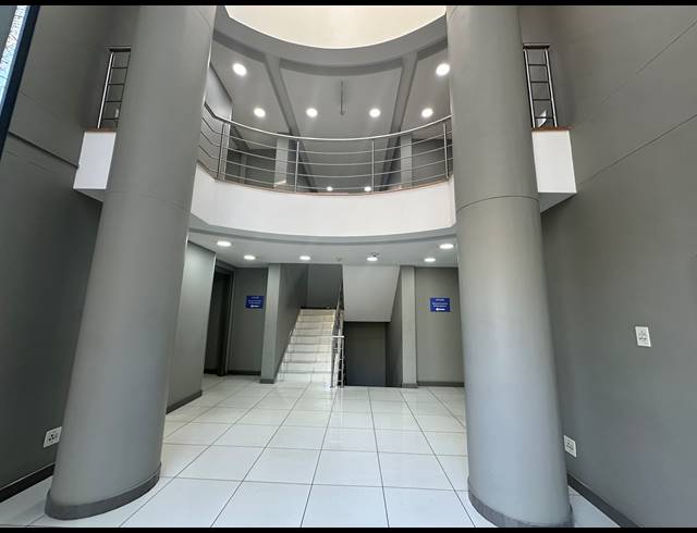 302M² OFFICE TO LET IN WOODMEAD